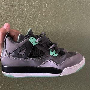 Air Jordan 4 Retro (GS) 'Green Glow'